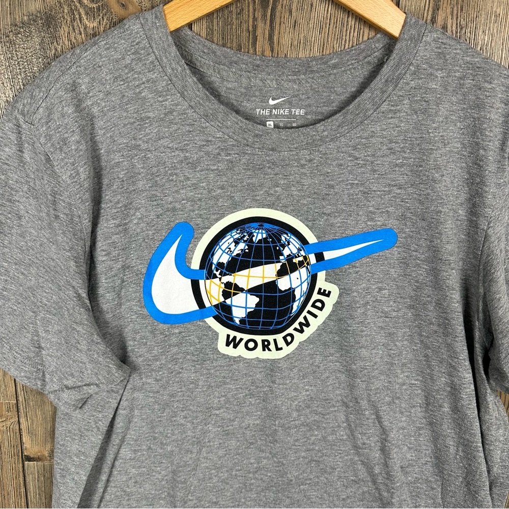 Nike Worldwide Pack Swoosh Logo T-Shirt Gray Mens Size XL